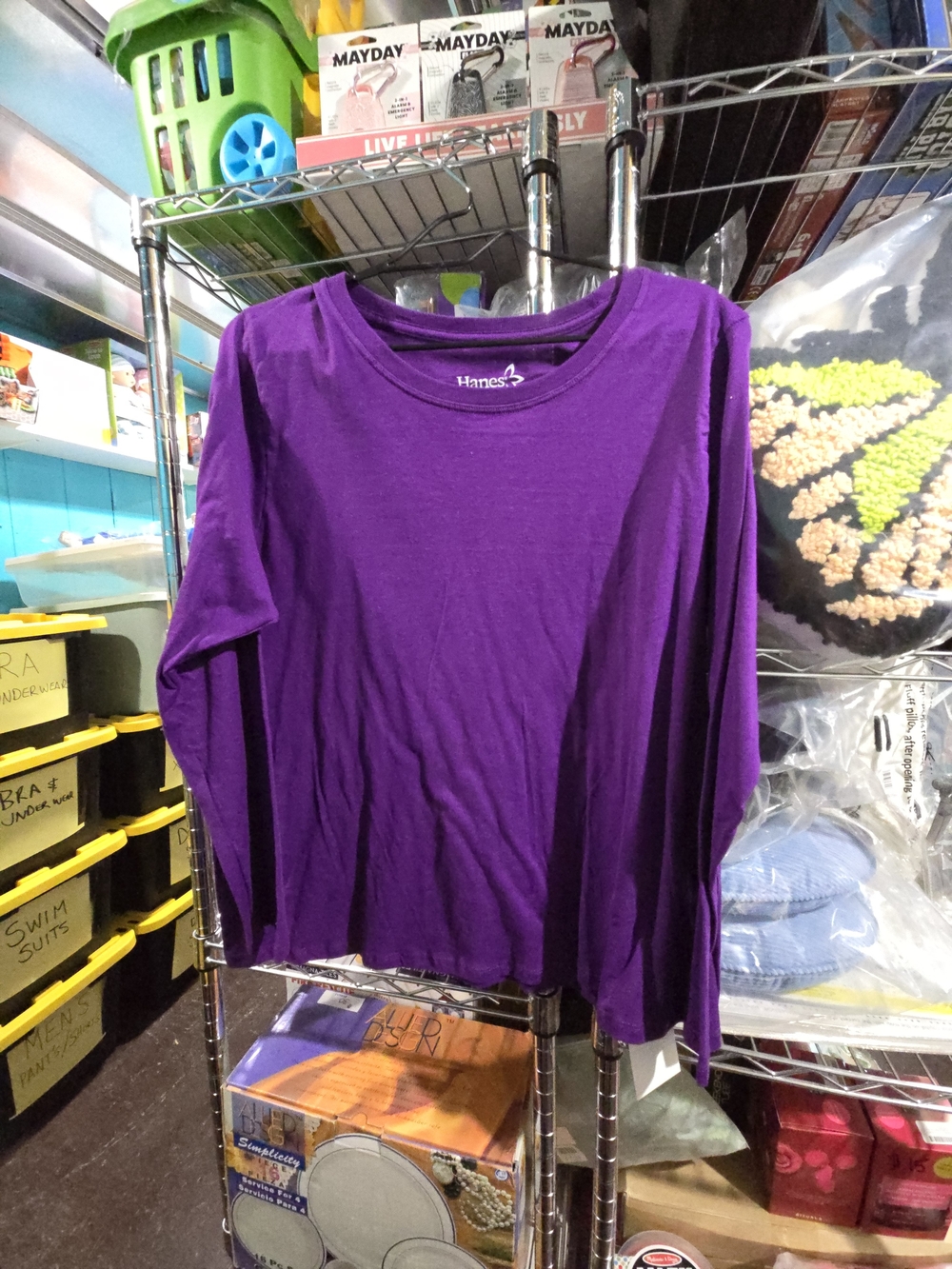 GUC XL Hanes Women's Long Sleeve Crewneck Top - Purple 100% Cotton